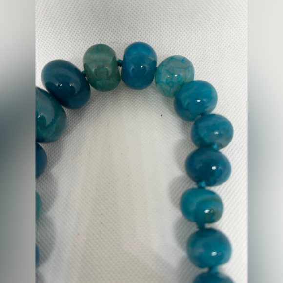 20” Blue beaded necklace - Picture 4 of 6